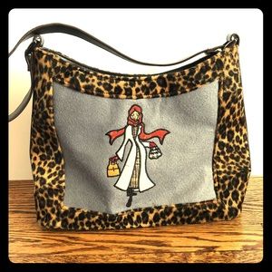 Bueno Wearable Art felt leopard print purse